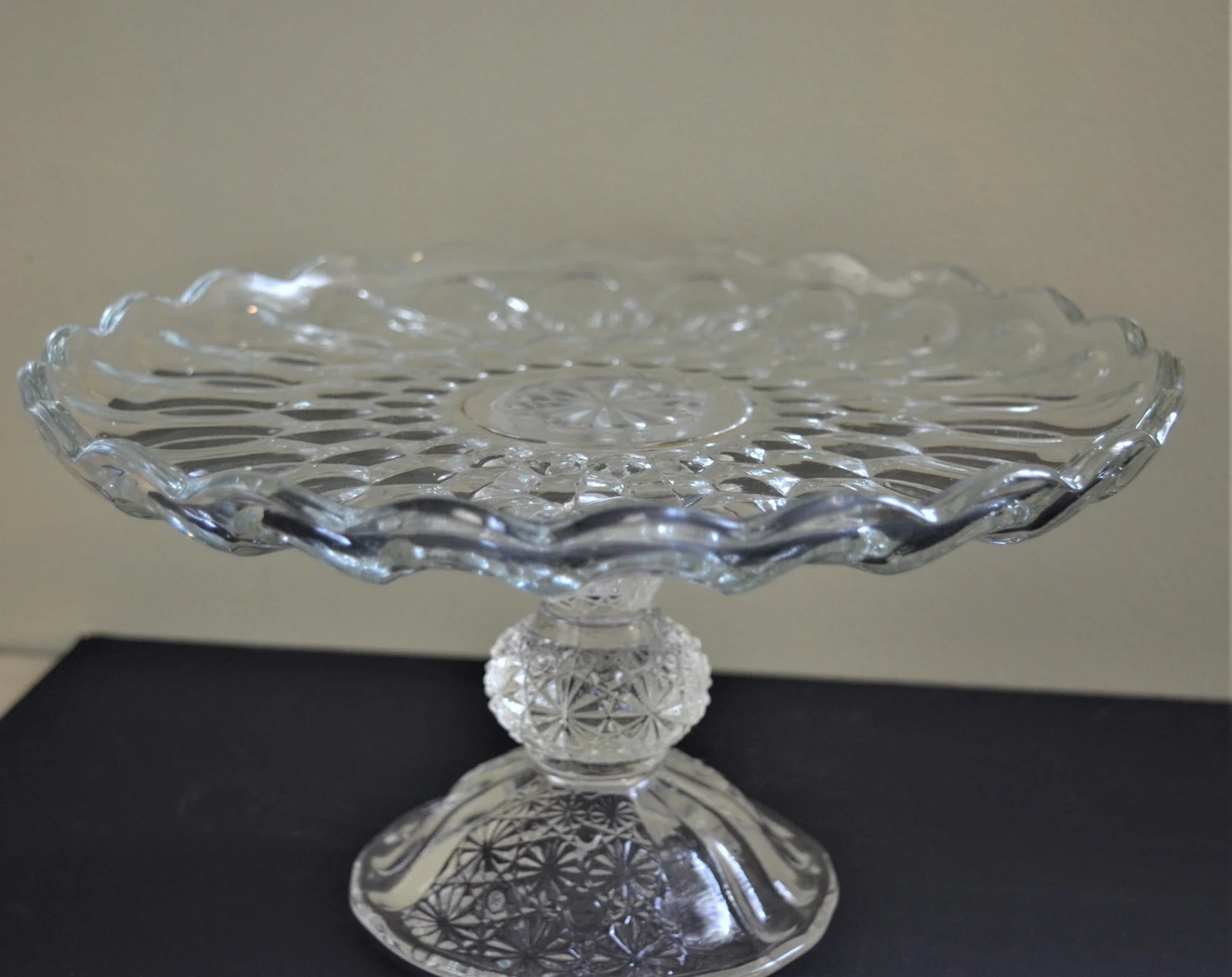 glass cake stand 3.jpg