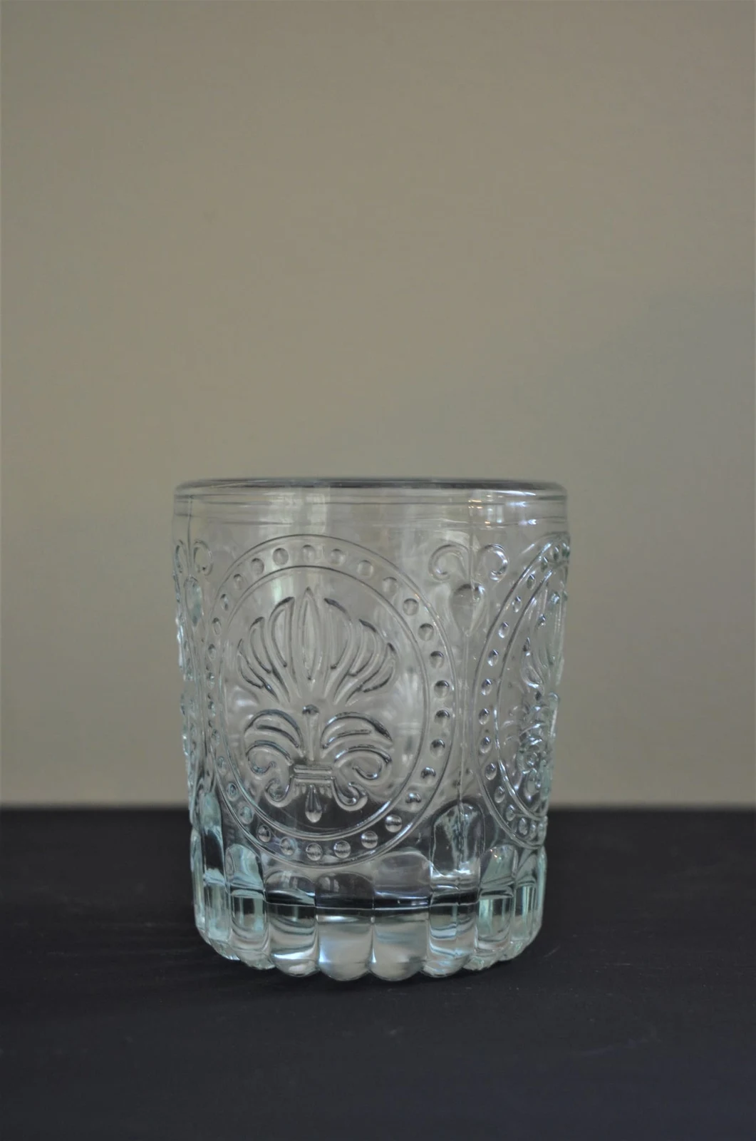 detailed clear glass votives.jpg