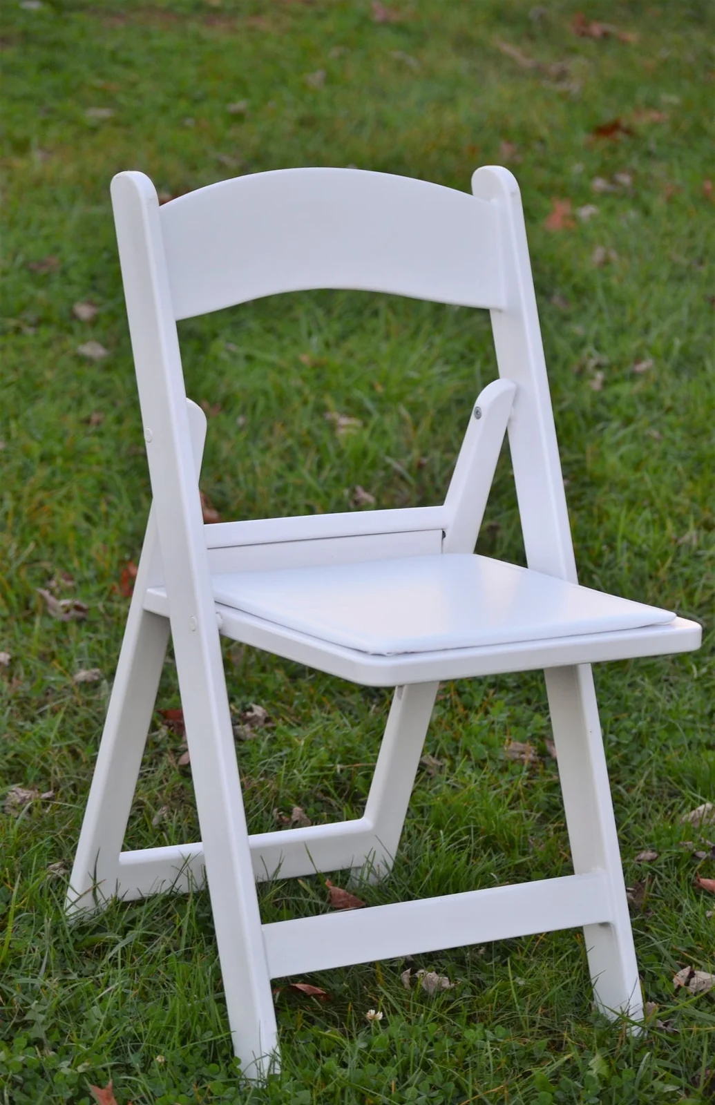 White garden chair.jpg